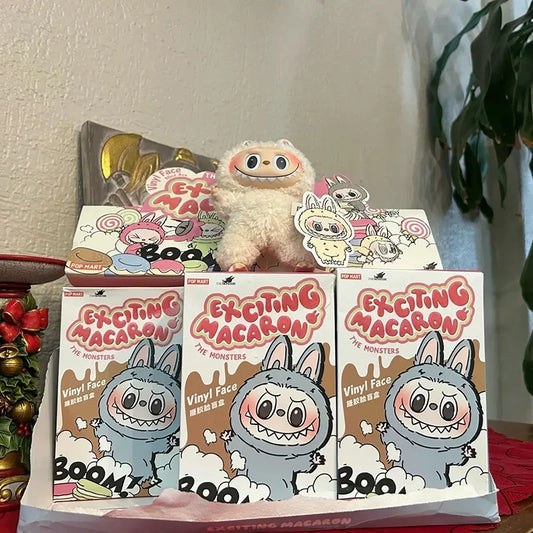 Labu Macaroon Sits on the Party’s Black Rubber Face Surprise Blind Box – 1st & 2nd Generation Plush Dolls